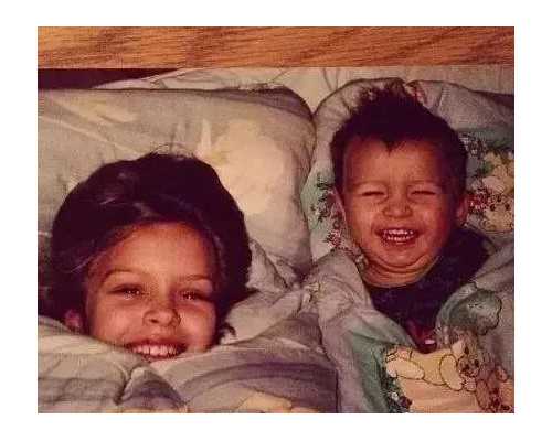 国内哪个医院捐卵,为什么预防接种门诊把小学生第三次新冠疫苗叫停了？